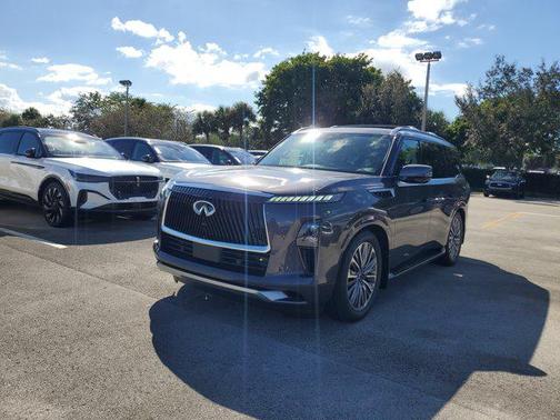 2026 INFINITI QX80 Luxe