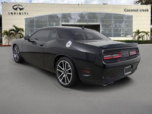 Pitch Black Clearcoat 2023 Dodge Challenger R/T