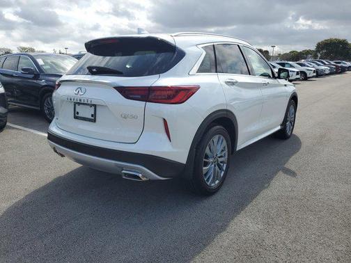 2025 INFINITI QX50 Luxe AWD