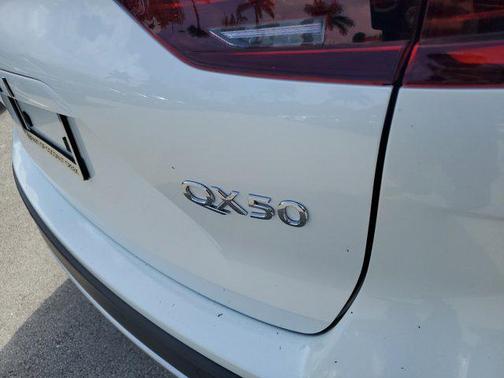 2025 INFINITI QX50 Luxe AWD
