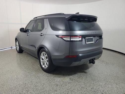 2017 Land Rover Discovery SE