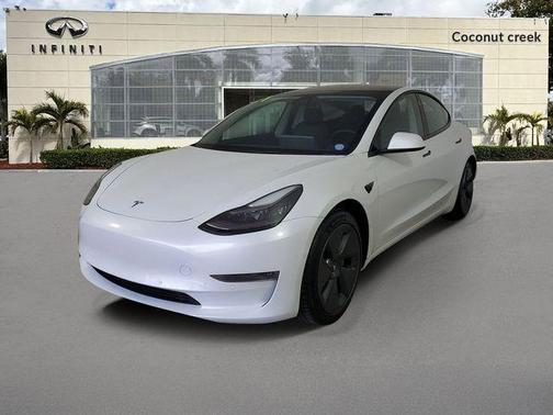 White 2021 Tesla Model 3 Standard Range Plus