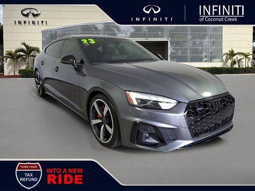 Daytona Gray Pearl Effect 2023 Audi A5 Sportback 45 S Line Prestige