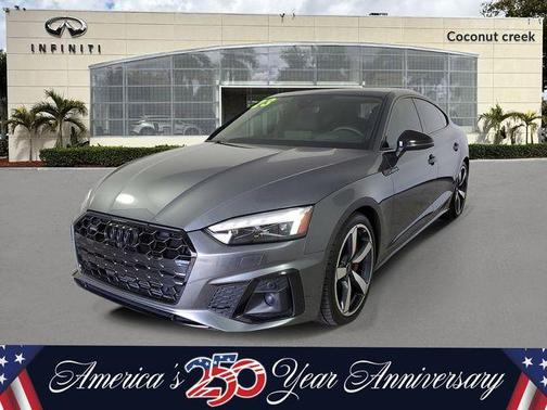 Daytona Gray Pearl Effect 2023 Audi A5 Sportback 45 S Line Prestige