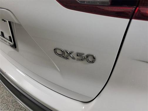 2022 INFINITI QX50 PURE AWD