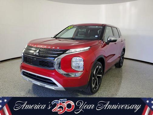 Diamond 2022 Mitsubishi Outlander SE