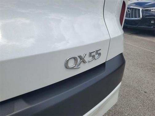 2025 INFINITI QX55 LUXE
