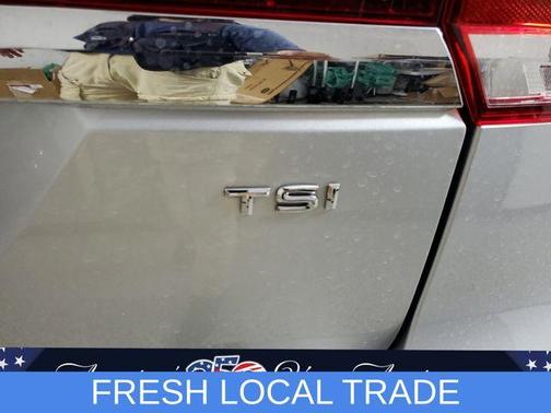 Reflex Silver Metallic 2018 Volkswagen Atlas 2.0T SE