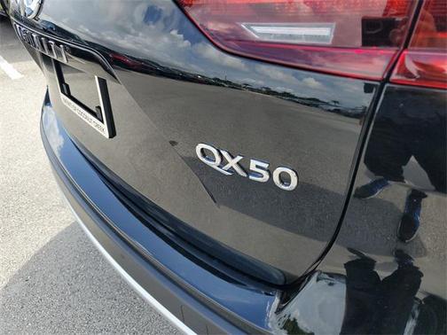 2025 INFINITI QX50 Luxe AWD