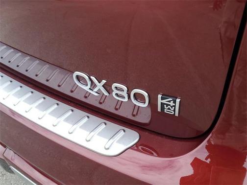 2025 INFINITI QX80 SENSORY AWD