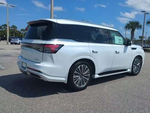 Radiant White 2026 INFINITI QX80 Luxe