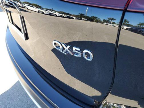2025 INFINITI QX50 Luxe AWD