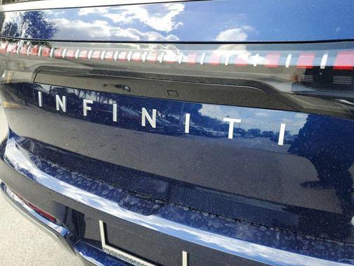 2025 INFINITI QX80 SENSORY AWD