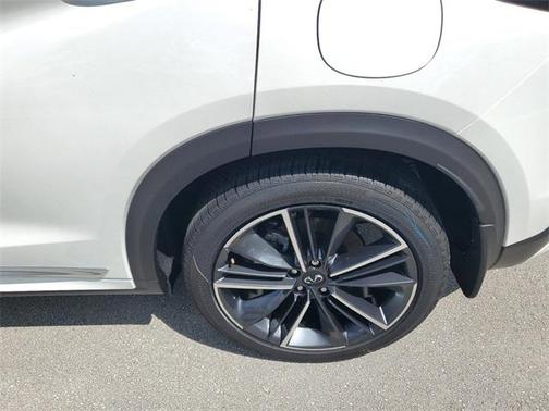 2025 INFINITI QX55 LUXE