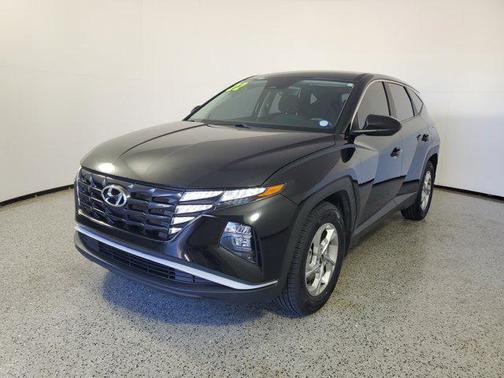 2022 Hyundai TUCSON SE