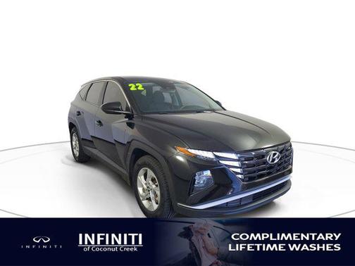 2022 Hyundai TUCSON SE