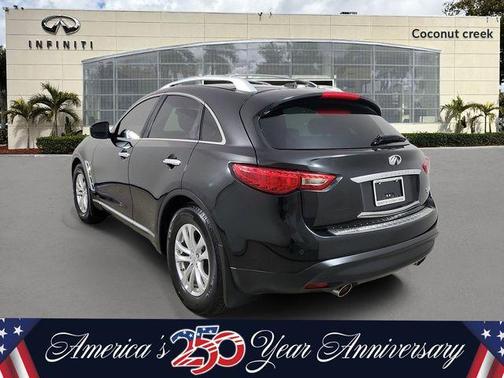 Black 2017 INFINITI QX70 Base
