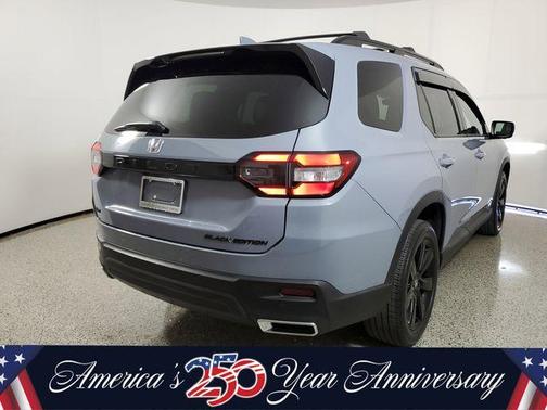 Gray 2025 Honda Pilot Black Edition