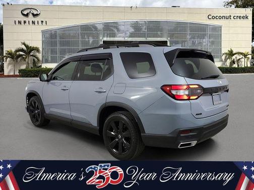 Gray 2025 Honda Pilot Black Edition