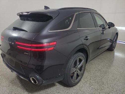 Vik Black 2022 Genesis GV70 2.5T