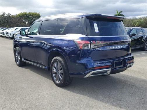 2025 INFINITI QX80 PURE