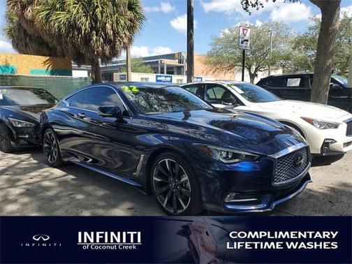 2022 INFINITI Q60 LUXE