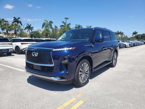 2025 INFINITI QX80 Luxe