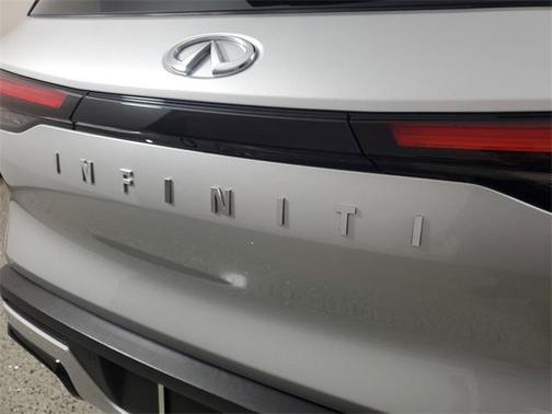 2023 INFINITI QX60 Pure