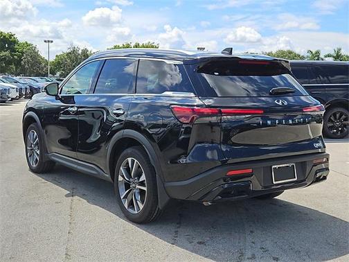 2025 INFINITI QX60 Luxe