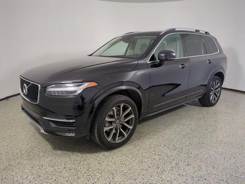 2019 Volvo XC90 T5 Momentum