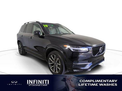 2019 Volvo XC90 T5 Momentum