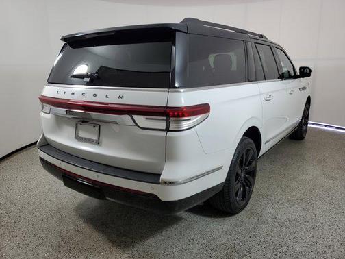 2023 Lincoln Navigator Black Label