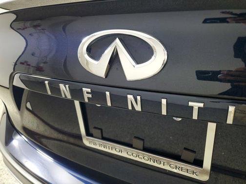 2021 INFINITI QX50 LUXE