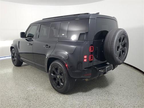 2023 Land Rover Defender 110 X-Dynamic SE
