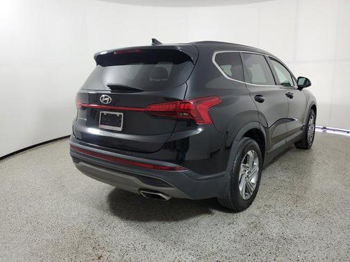 2022 Hyundai SANTA FE SE