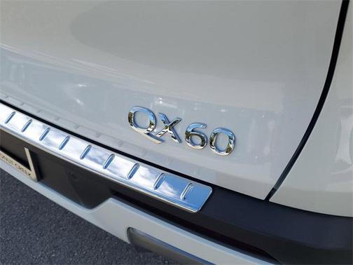 2025 INFINITI QX60 SENSORY