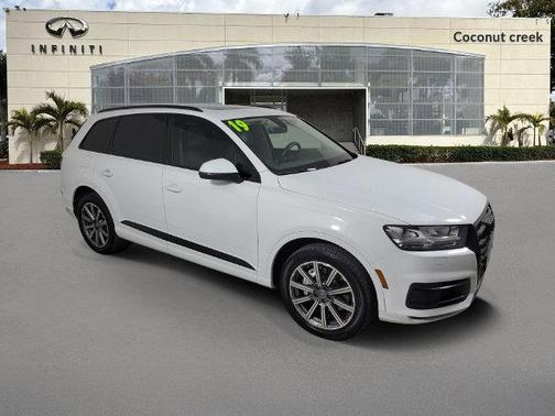 Glacier White Metallic 2019 Audi Q7 45 Premium Plus