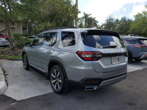 Lunar Silver Metallic 2023 Honda Pilot Elite