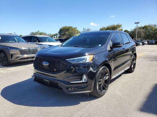 2020 Ford Edge ST