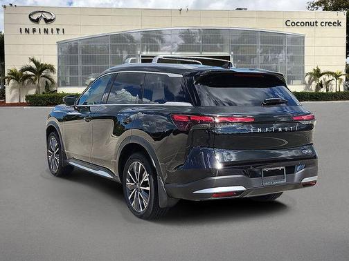 Diamond Black 2026 INFINITI QX60 Luxe