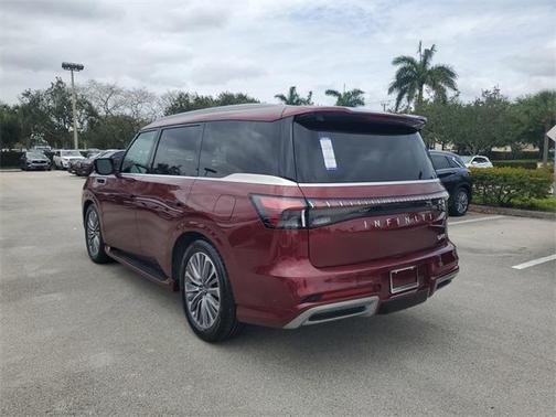 2025 INFINITI QX80 Luxe