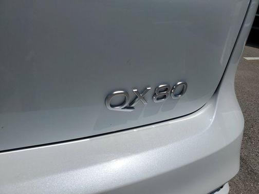 Radiant White 2026 INFINITI QX80 PURE