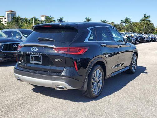 2025 INFINITI QX50 Luxe AWD