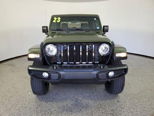 Sarge Green Clearcoat 2023 Jeep Gladiator Sport
