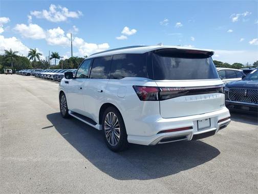2025 INFINITI QX80 SENSORY AWD