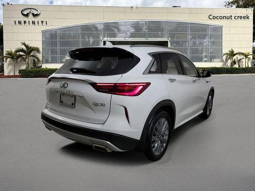 2025 INFINITI QX50 Luxe