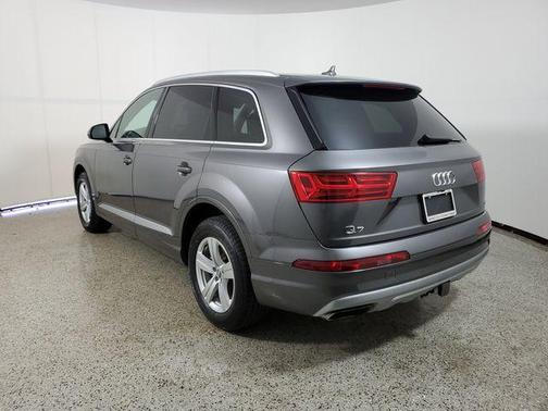 Samurai Gray Metallic 2019 Audi Q7 45 Premium Plus