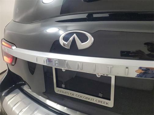 2022 INFINITI QX80 SENSORY