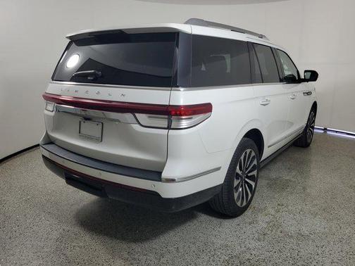 2022 Lincoln Navigator Reserve