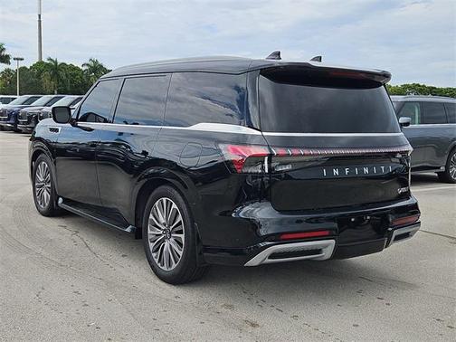 2025 INFINITI QX80 SENSORY AWD